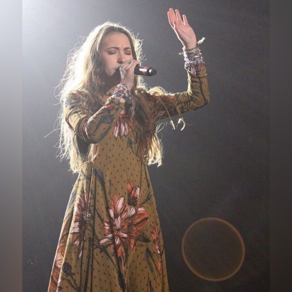 Free People floral dress- as seen on Lauren Daigle. - Picture 3 of 3